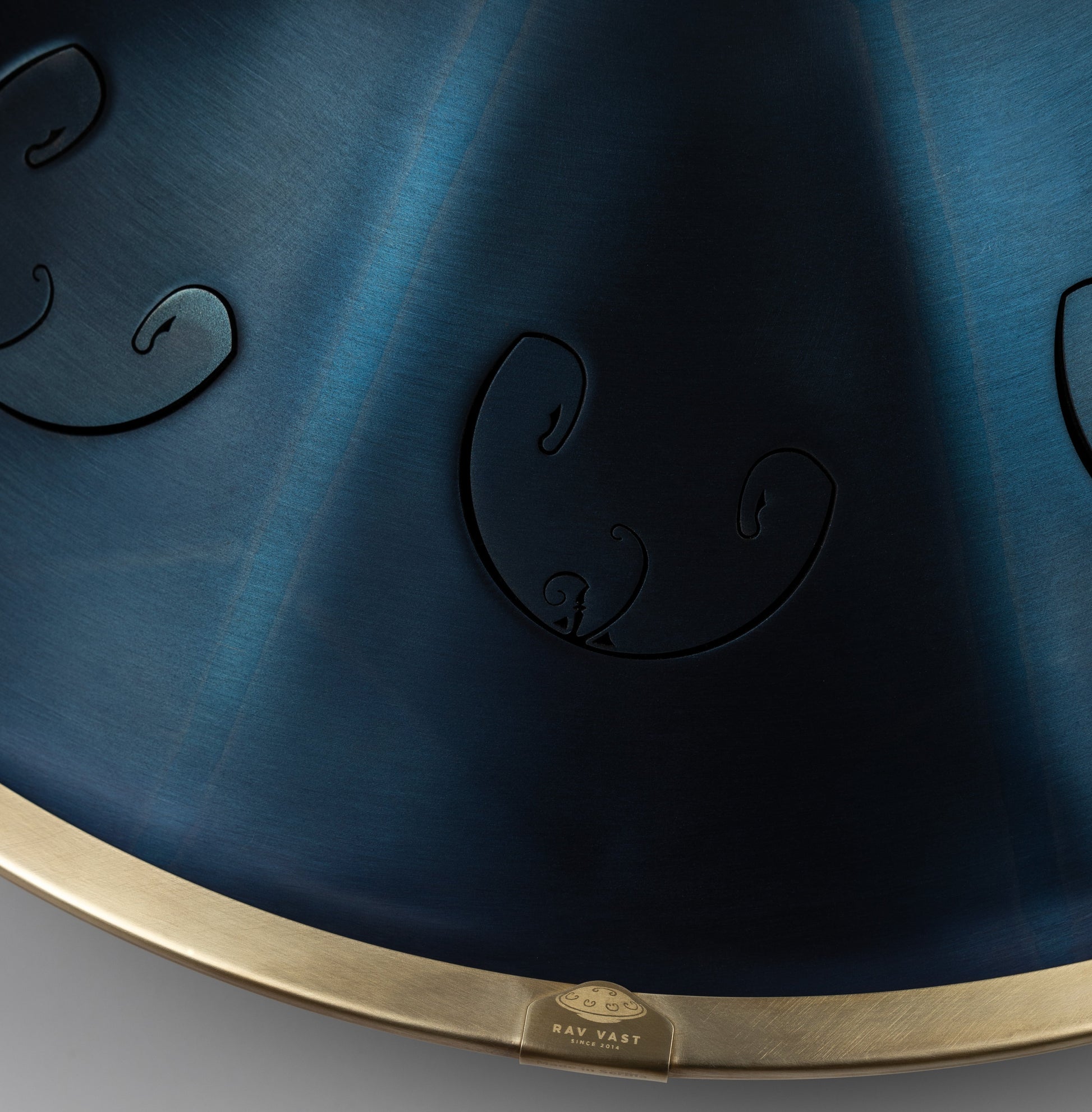 Rav Vast Indigo drum, tongue drum, drum tongues, steel tongue drum handpan
